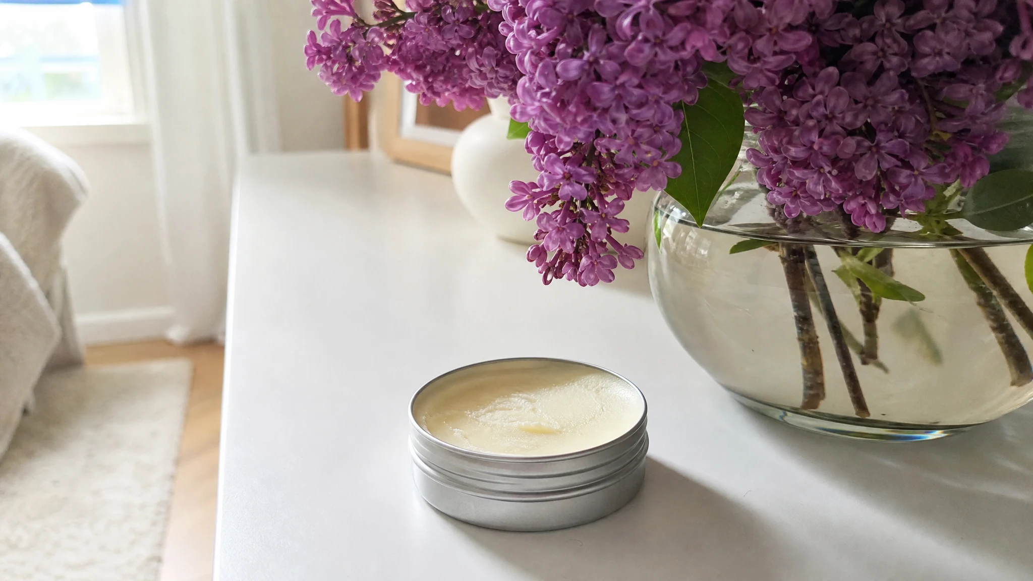 DIY Lilac Solid Perfume: The Arithmetic for a Beeswax Balm