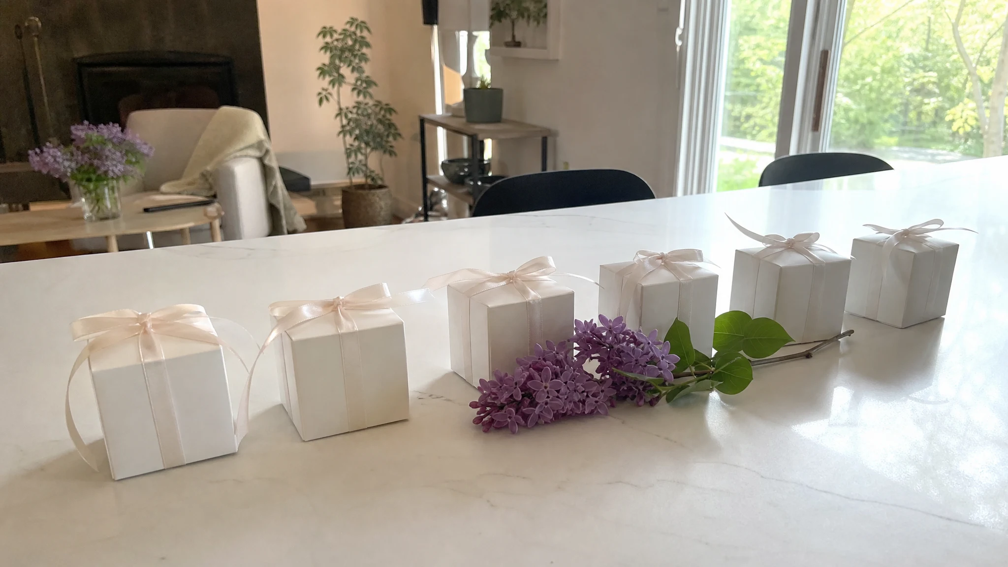 Lilac Wedding Favors: Quantities, Labels and Timing